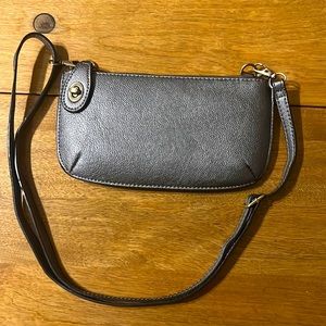 Cross body, over shoulder or fanny pack metallic purse. Hands free!